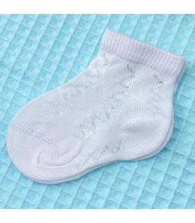 Calcetín Corto Calado Blanco  Primavera-Verano  Calcetín corto bebé caladito en tono blanco.