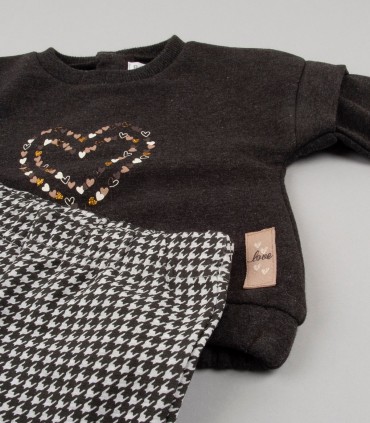 Conjunto Sudadera y Legging Niña Corazón  Inicio  Temporada Otoño-Invierno.  sudadera