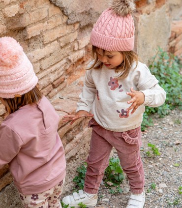 Conjunto Sudadera y Legging Niña Flower  Inicio  Conjunto de sudadera y legging para niña de