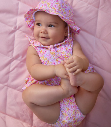 Pelele estampado con gorrito Mayoral bebé niña rosa flores  Primavera-Verano  Pelele estampado