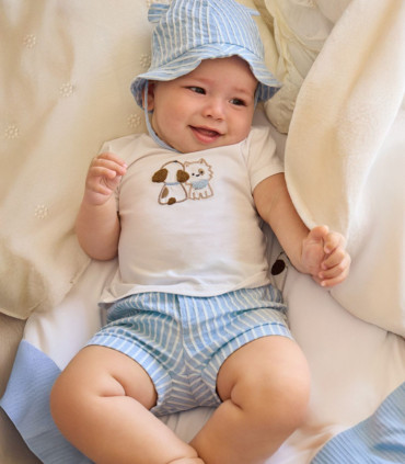 Conjunto pantalón corto, camiseta y gorrito Mayoral bebé niño azul  Primavera-Verano  Conjunto